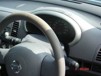 2003 Nissan March Pictures