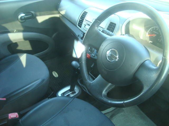 2004 Nissan March