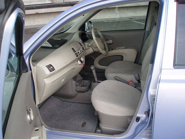 2004 Nissan March