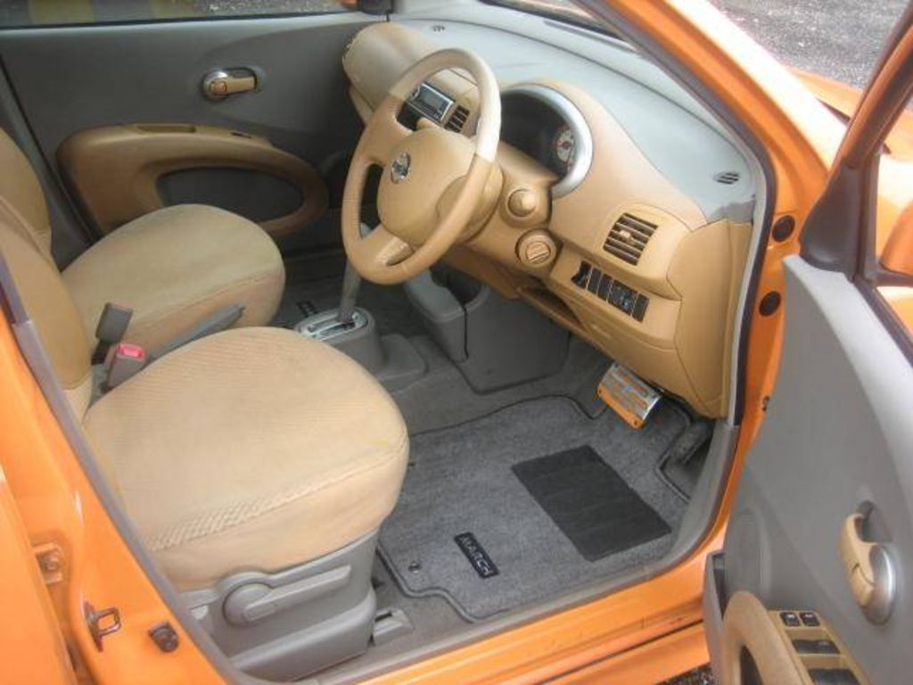 2004 Nissan March