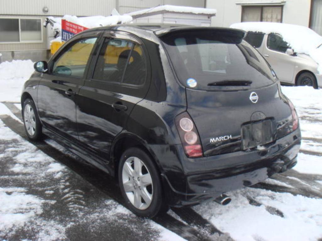 2004 Nissan March