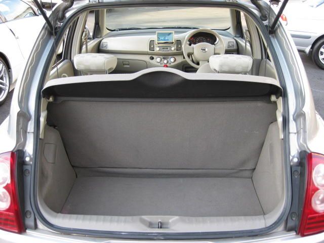 2004 Nissan March