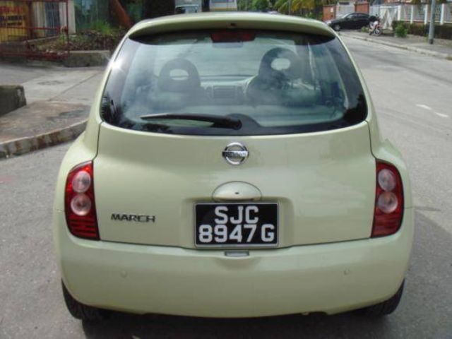 2004 Nissan March