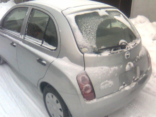 2004 Nissan March