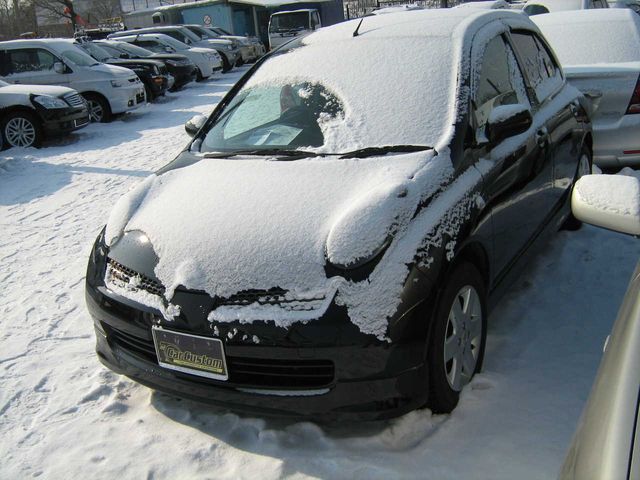 2004 Nissan March