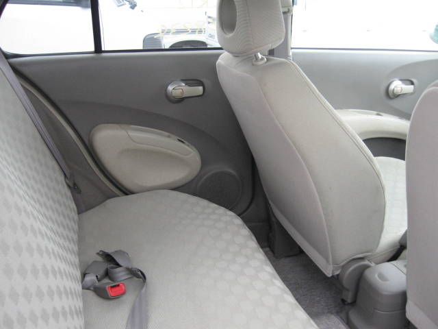 2004 Nissan March