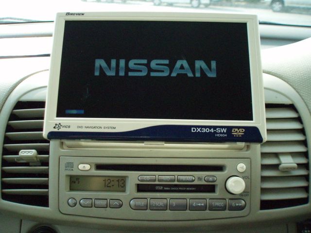 2004 Nissan March