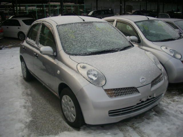 2004 Nissan March