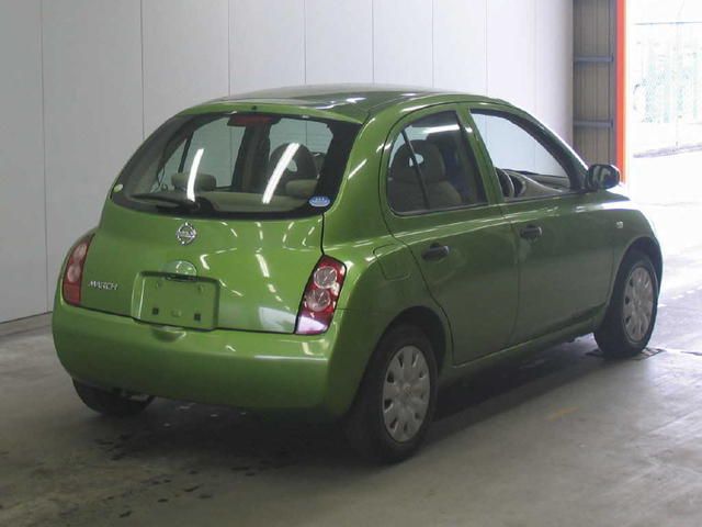 2004 Nissan March