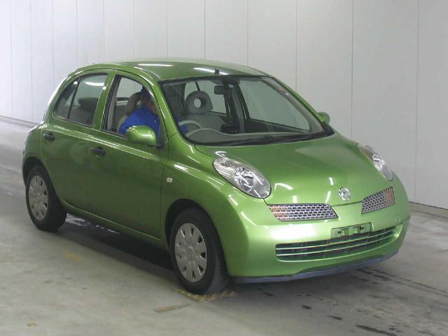 2004 Nissan March