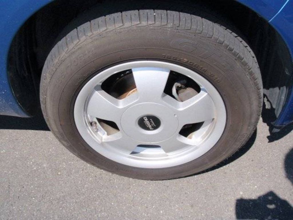 2004 Nissan March