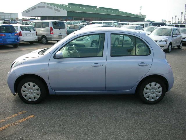 2004 Nissan March