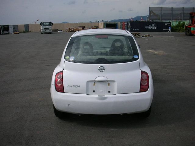 2004 Nissan March