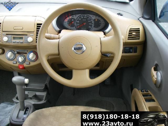 2004 Nissan March