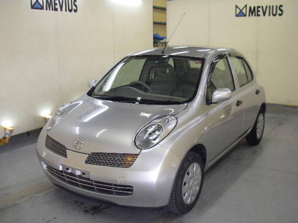 2004 Nissan March