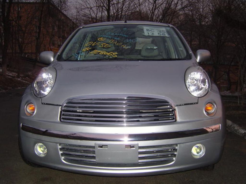 2004 Nissan March
