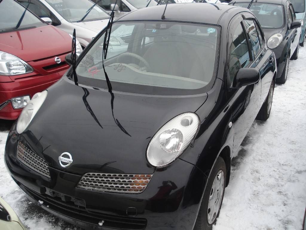 2004 Nissan March