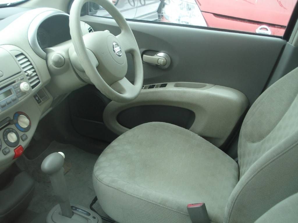 2004 Nissan March