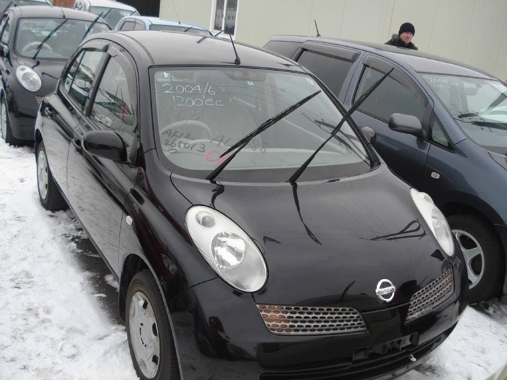 2004 Nissan March