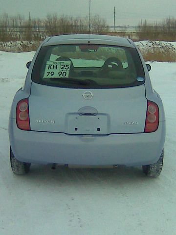 2004 Nissan March