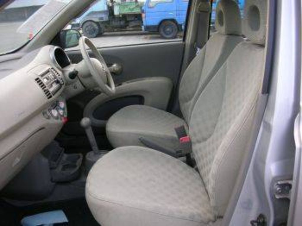 2004 Nissan March