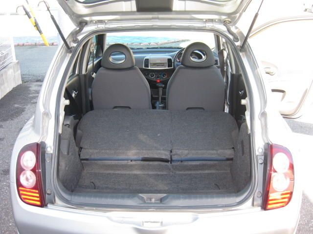 2004 Nissan March