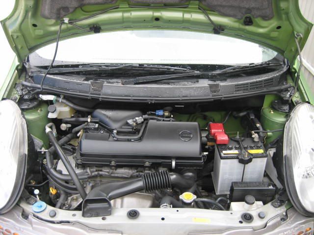 2004 Nissan March