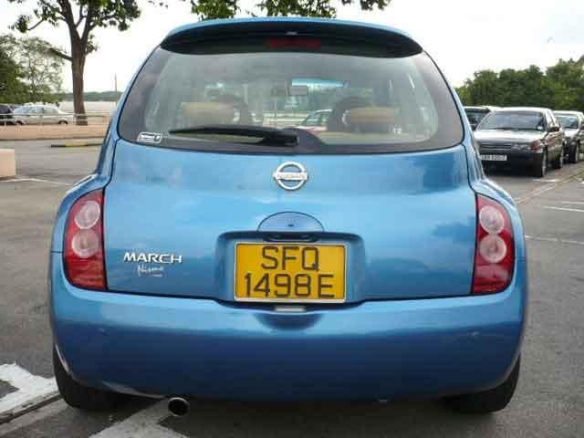 2004 Nissan March