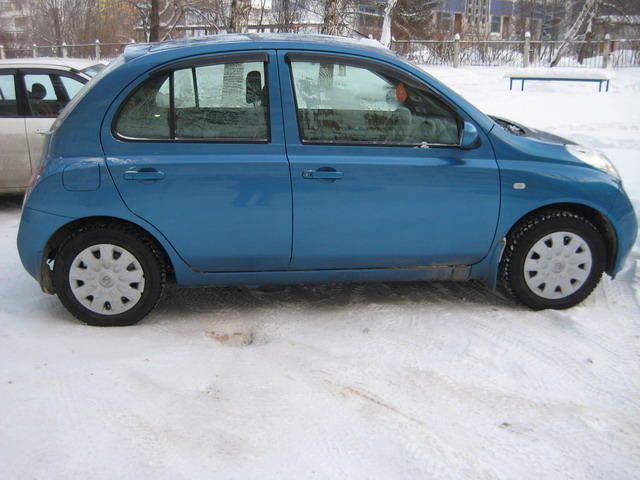2004 Nissan March
