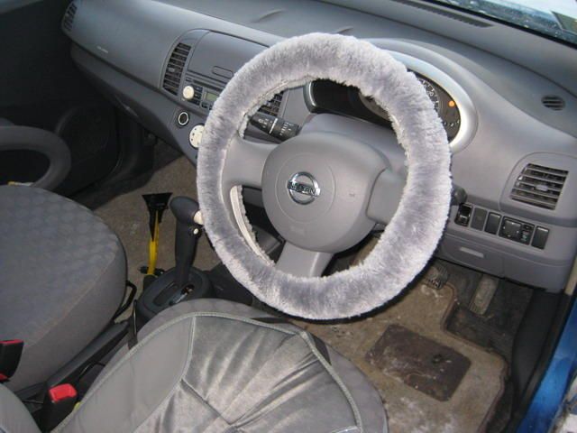 2004 Nissan March