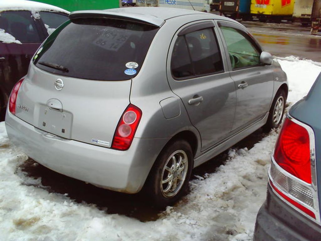 2004 Nissan March