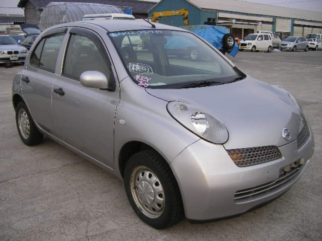2004 Nissan March