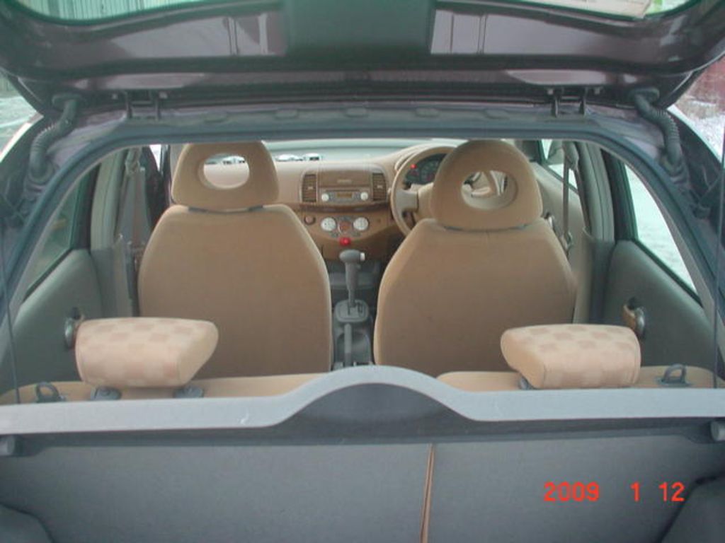 2004 Nissan March
