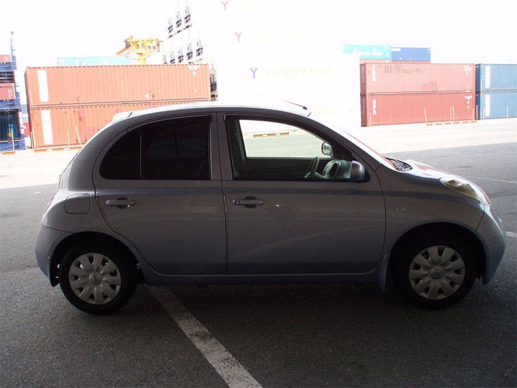 2004 Nissan March