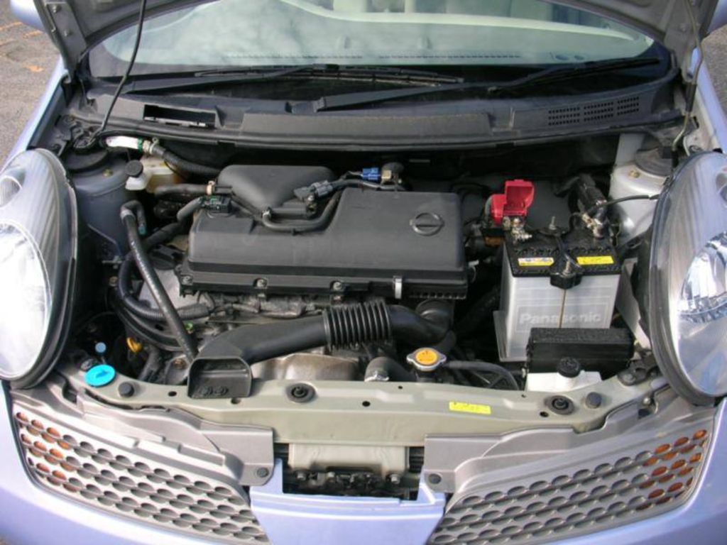2004 Nissan March