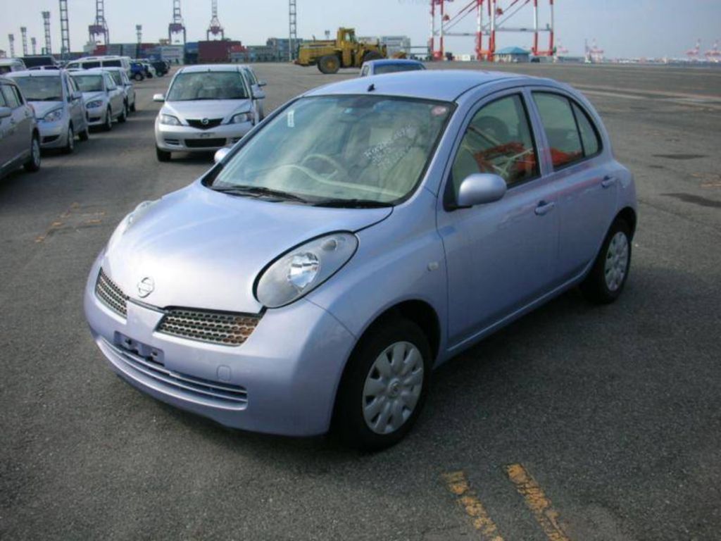 2004 Nissan March