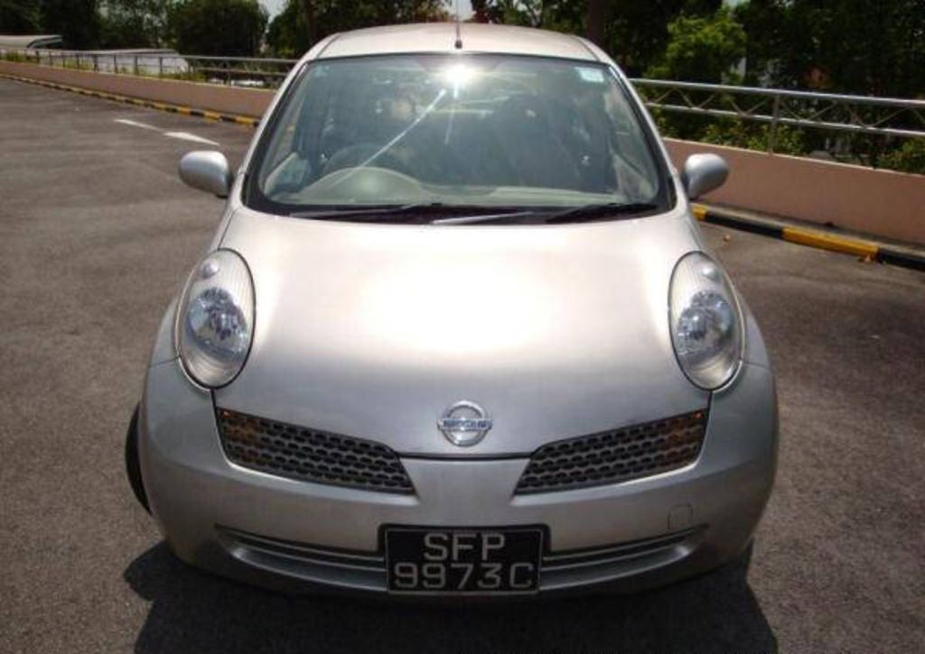 2004 Nissan March