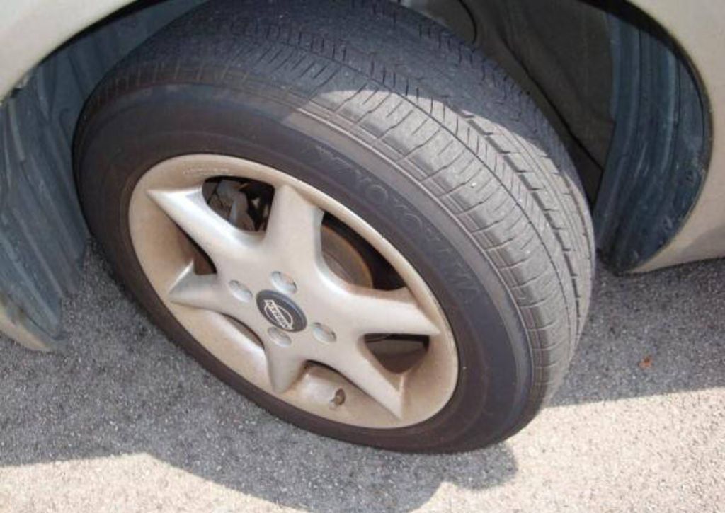2004 Nissan March