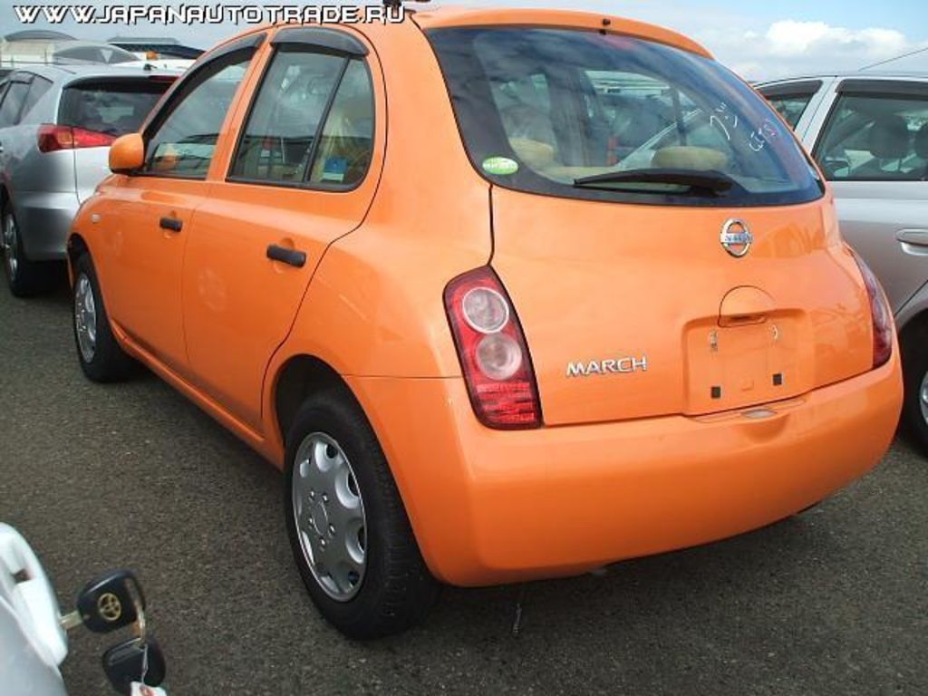 2004 Nissan March