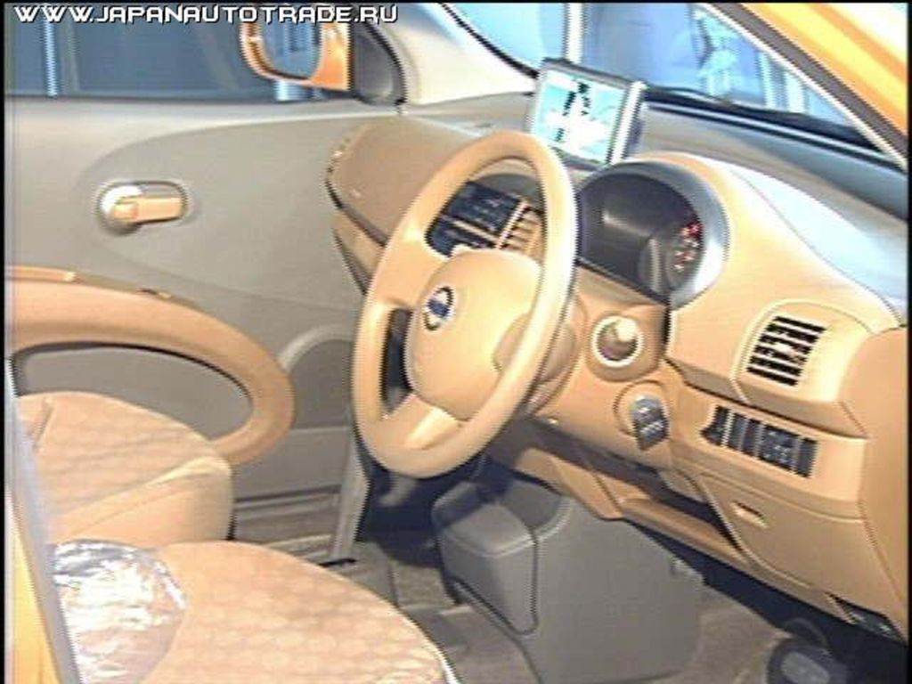 2004 Nissan March