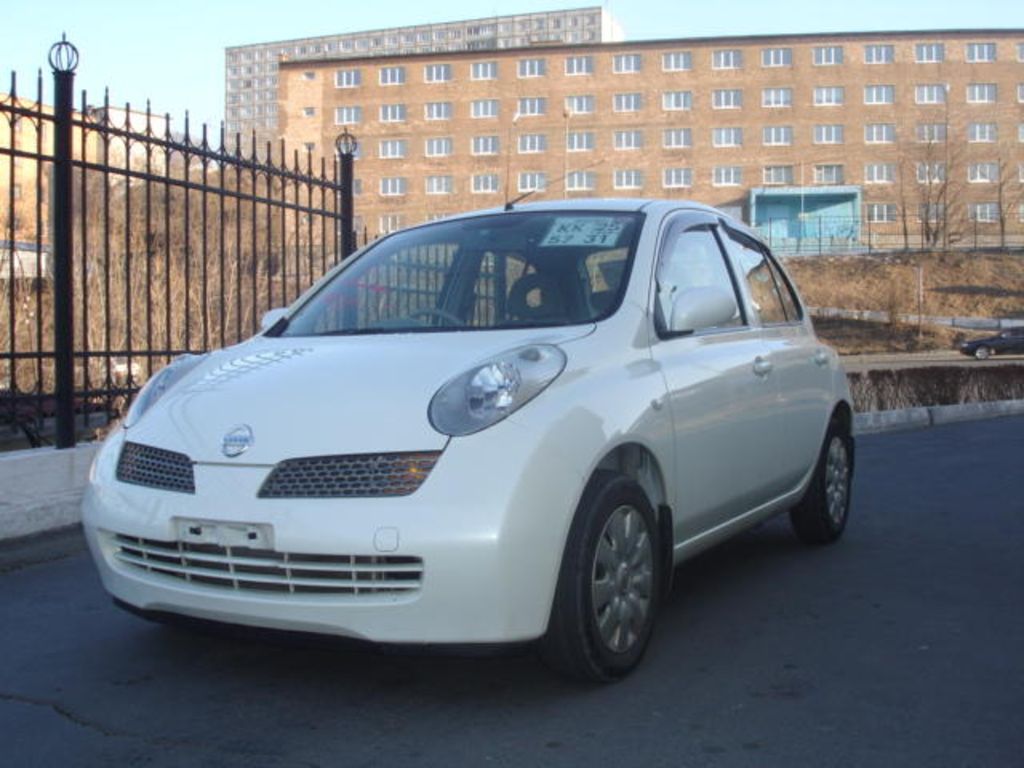 2004 Nissan March