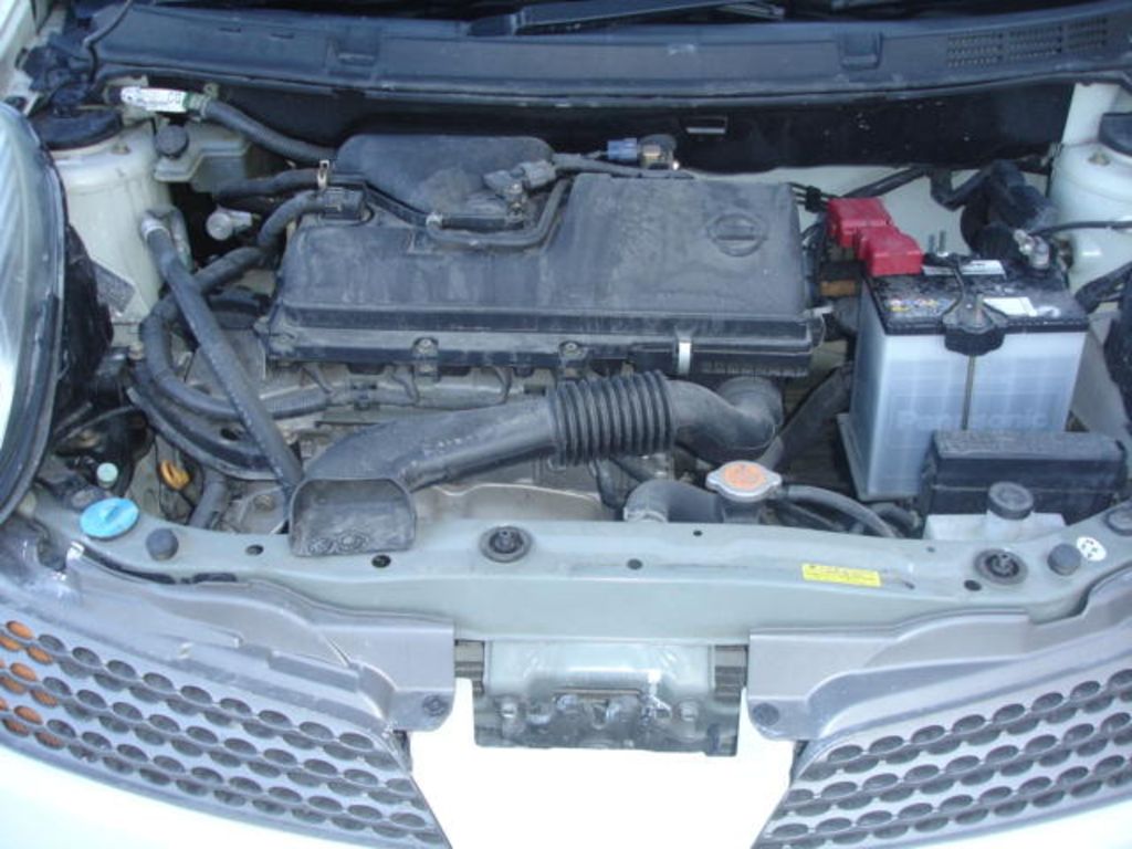 2004 Nissan March