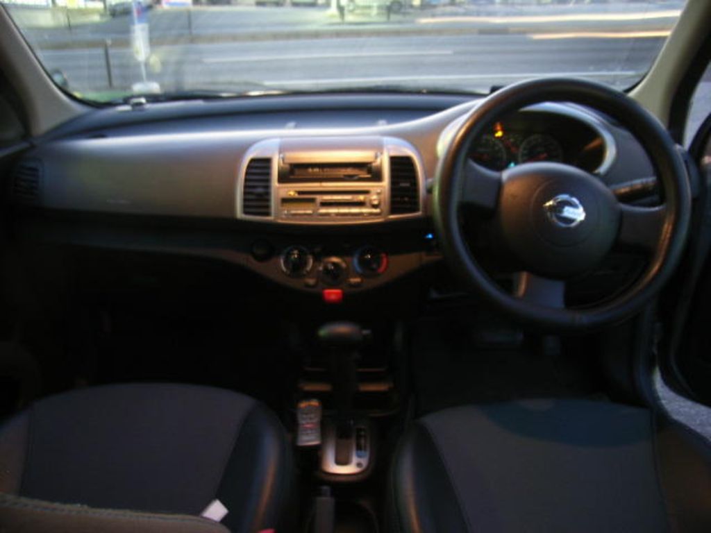 2004 Nissan March