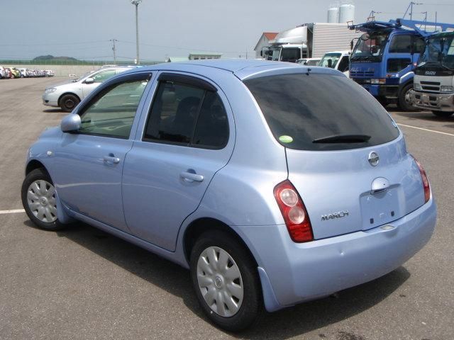 2004 Nissan March