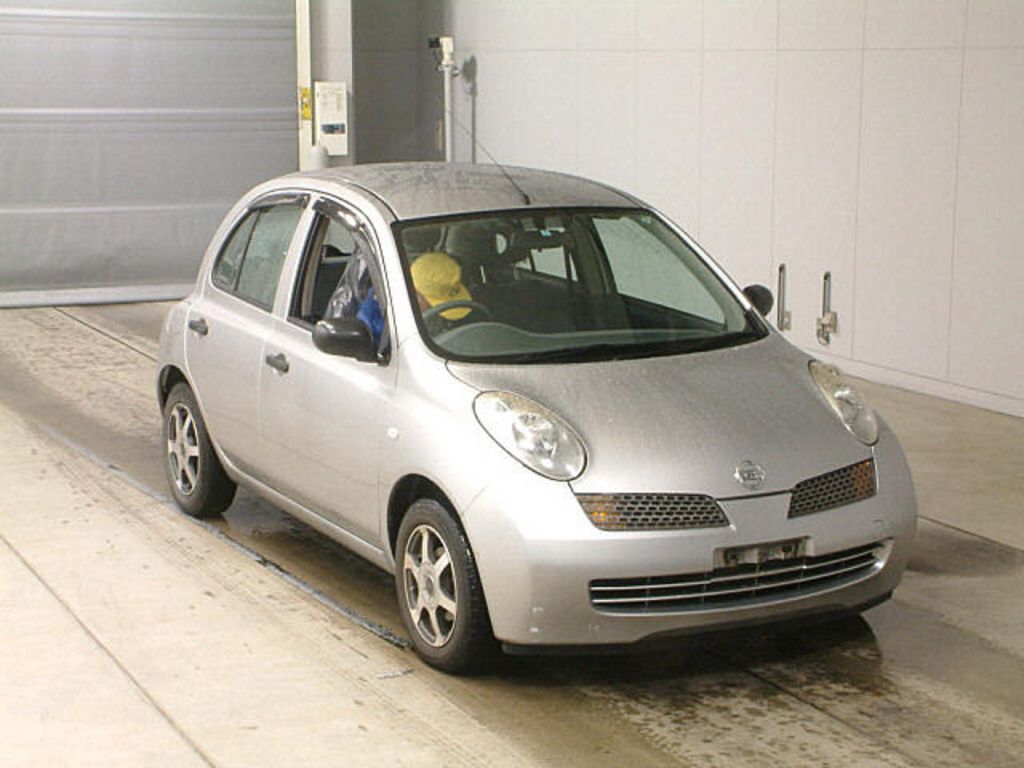 2004 Nissan March