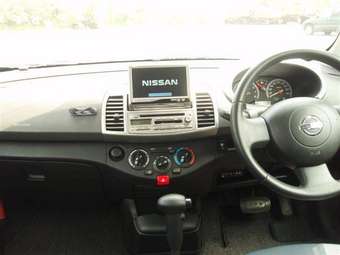 2004 Nissan March Photos