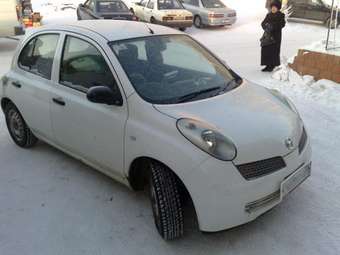 2004 Nissan March Pictures