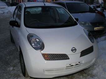 2004 Nissan March Photos