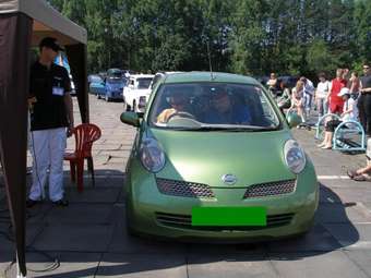 2004 Nissan March Pictures