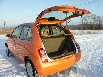 2004 Nissan March Pics